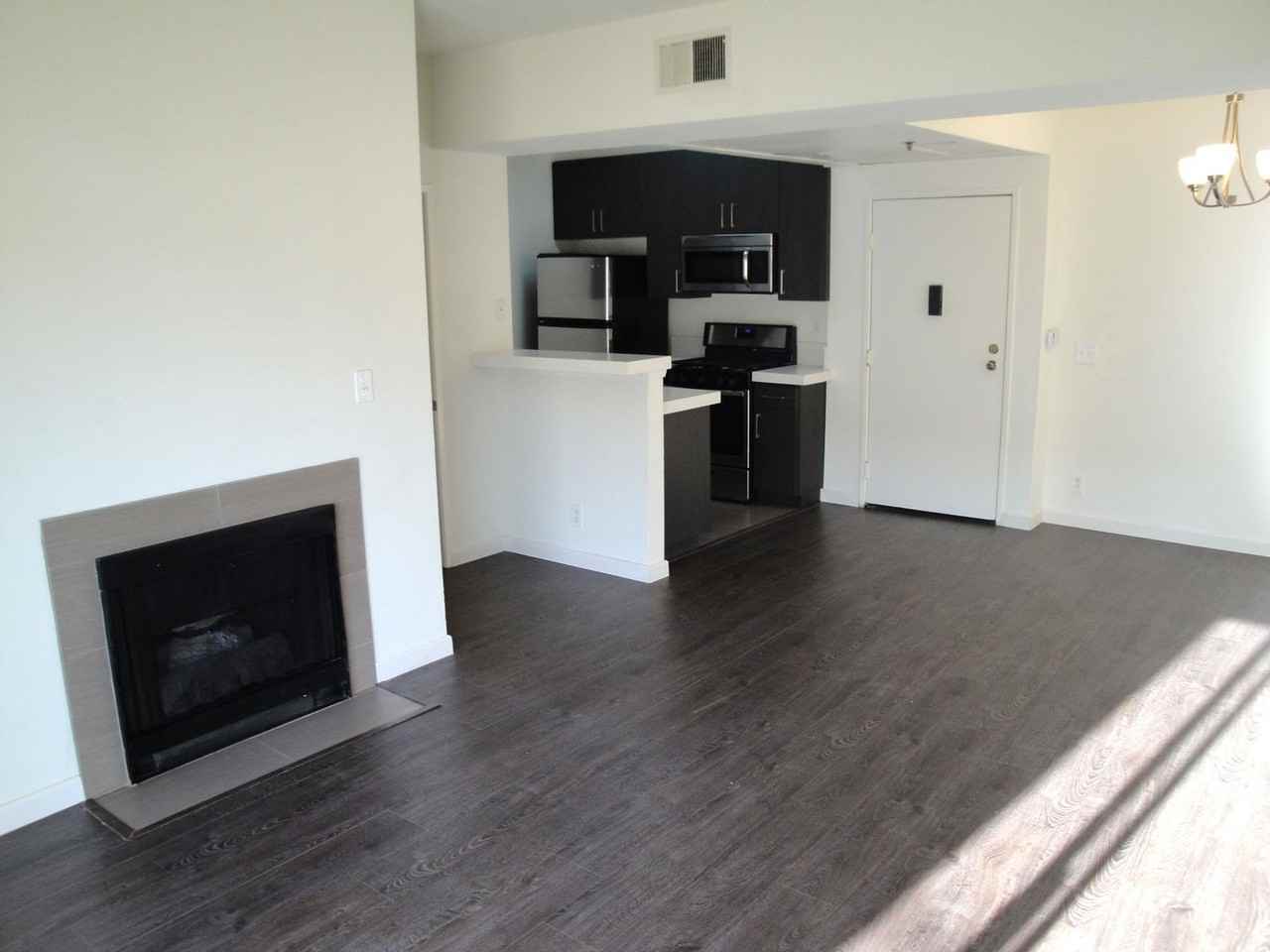 v1210 - Photo 5 of 32