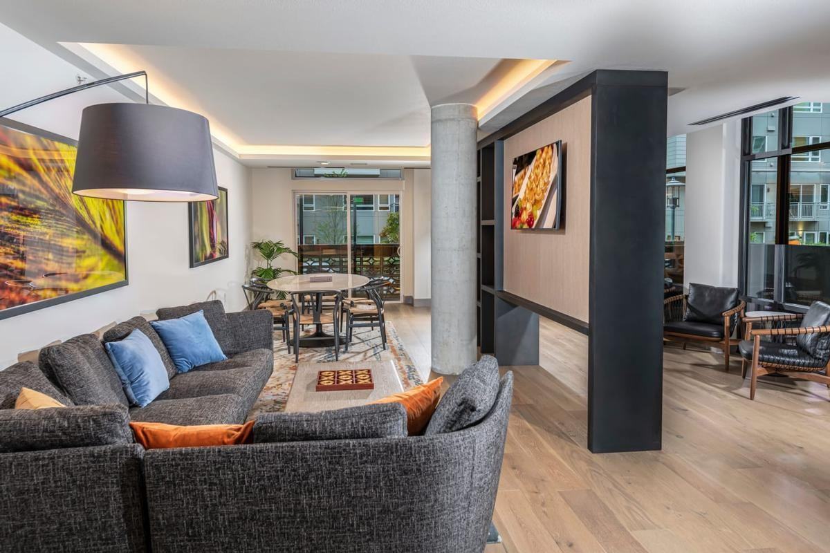 2651 156th Ave Ne - Photo 2 of 20