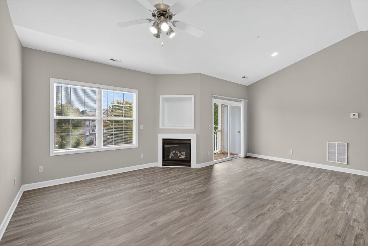 Rosecroft - Photo 4 of 34