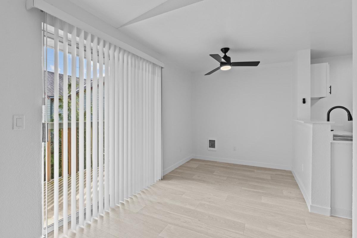 4800 168th St Sw ##Sw - Photo 3 of 33