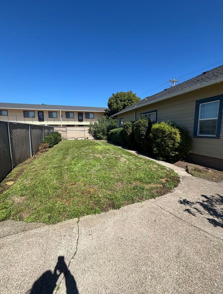 Hansard Manor Apartments LLC - Photo 2 of 21