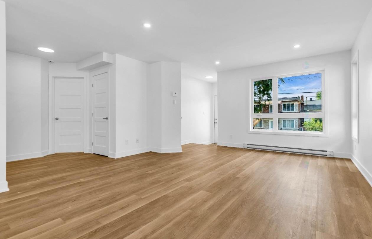 2019 Rue Sainte-Hélène #2019 - Photo 5 of 10