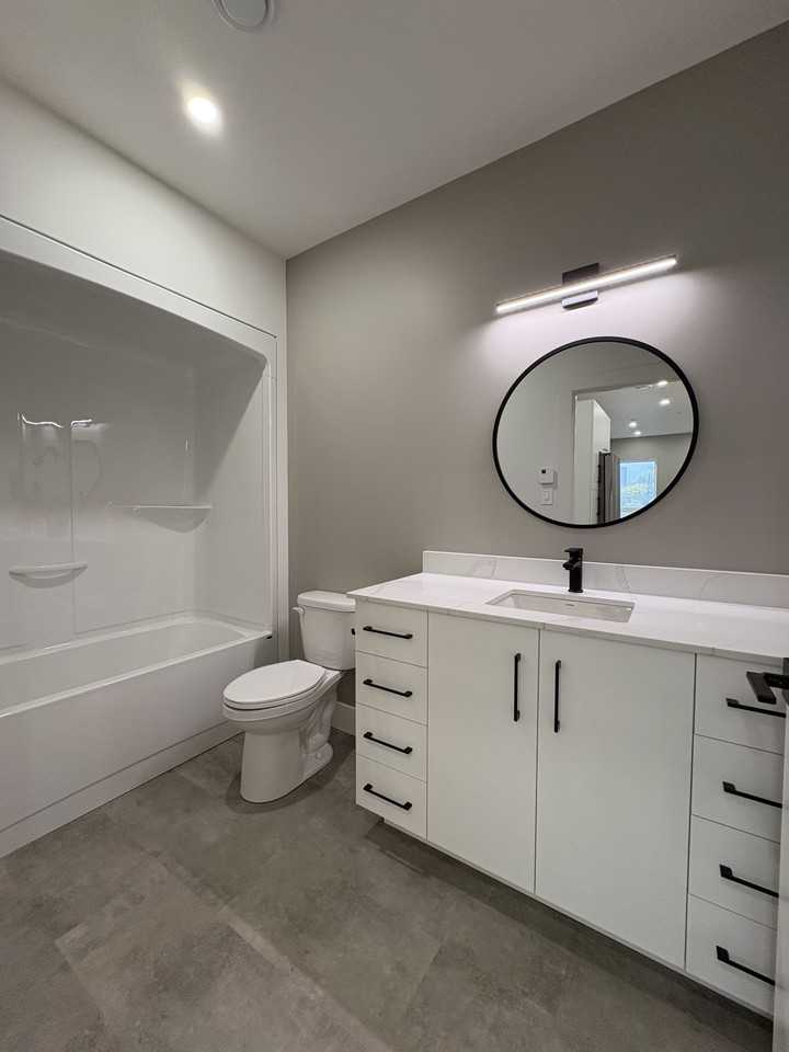 202 - 202 Main Street #202 - Photo 3 of 9