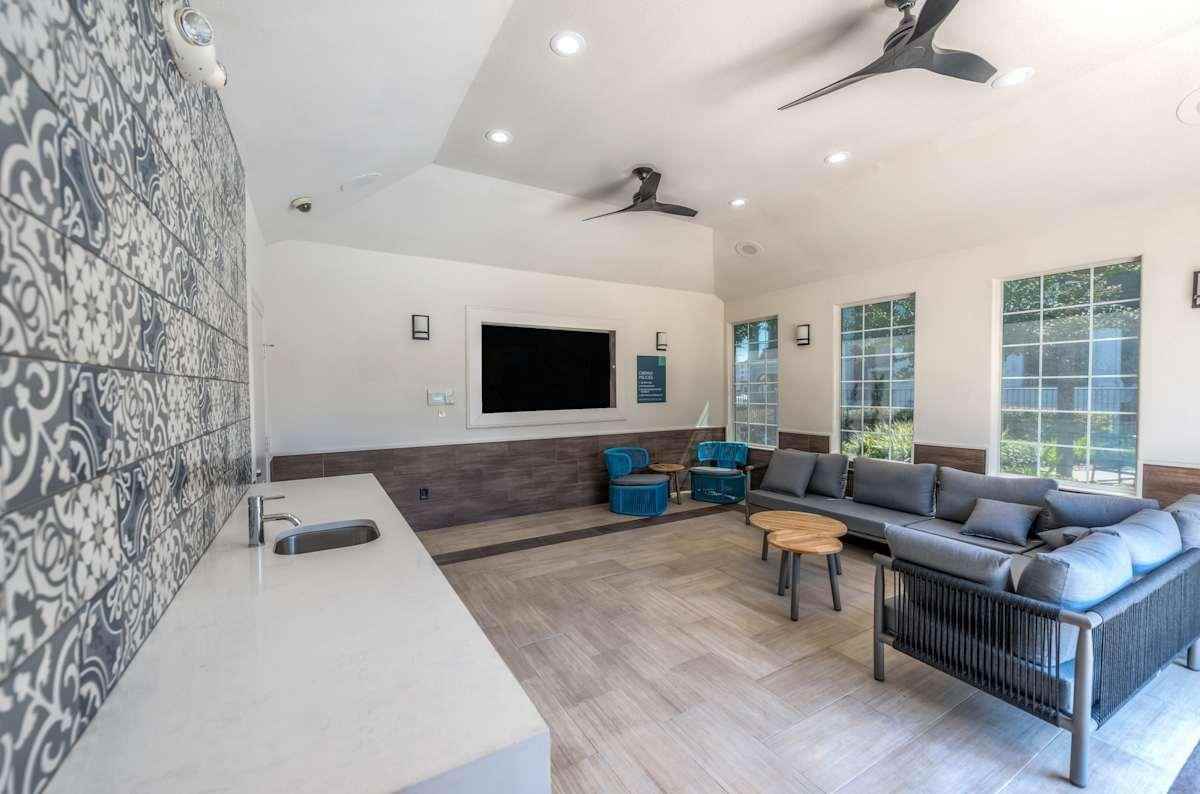 541 Fm 1488 Rd - Photo 7 of 36