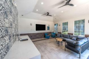 541 Fm 1488 Rd - Photo 1 of 1