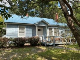 featured image of 1314 Carswell Ave