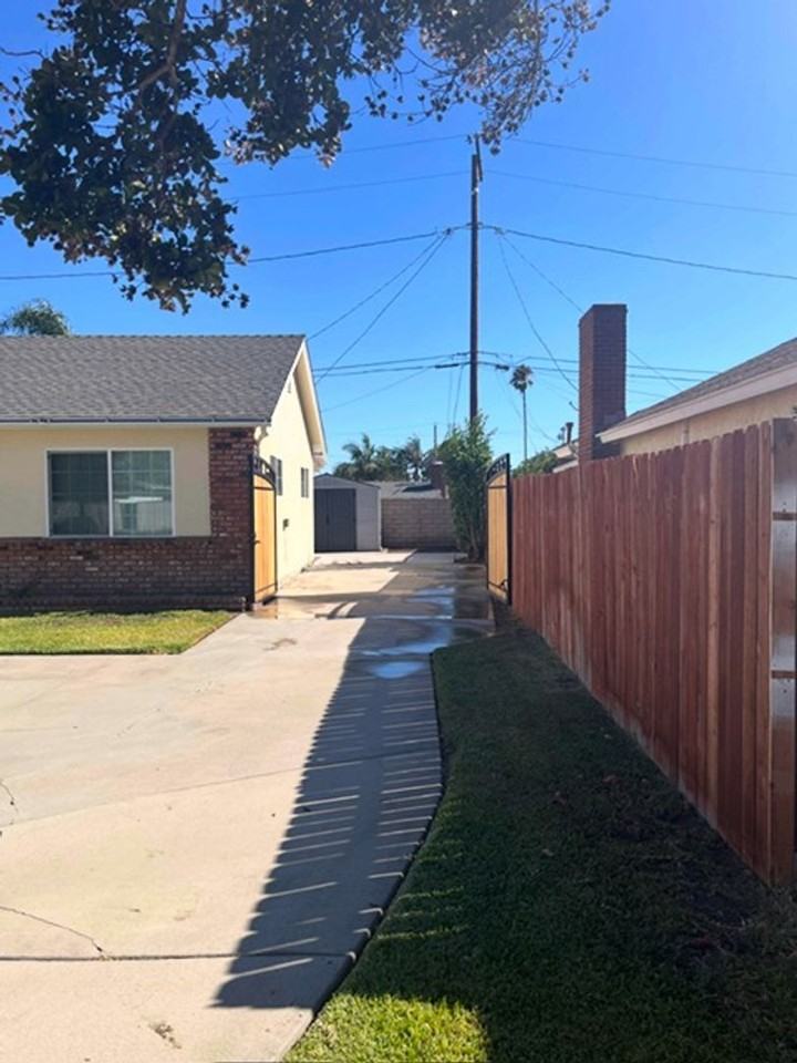 1252 E Puente Ave - Photo 3 of 19