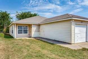 8118 Marydean Ave - Photo 1 of 1