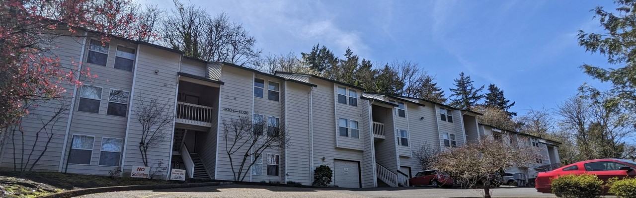 Treehill Commons - Photo 3 of 4