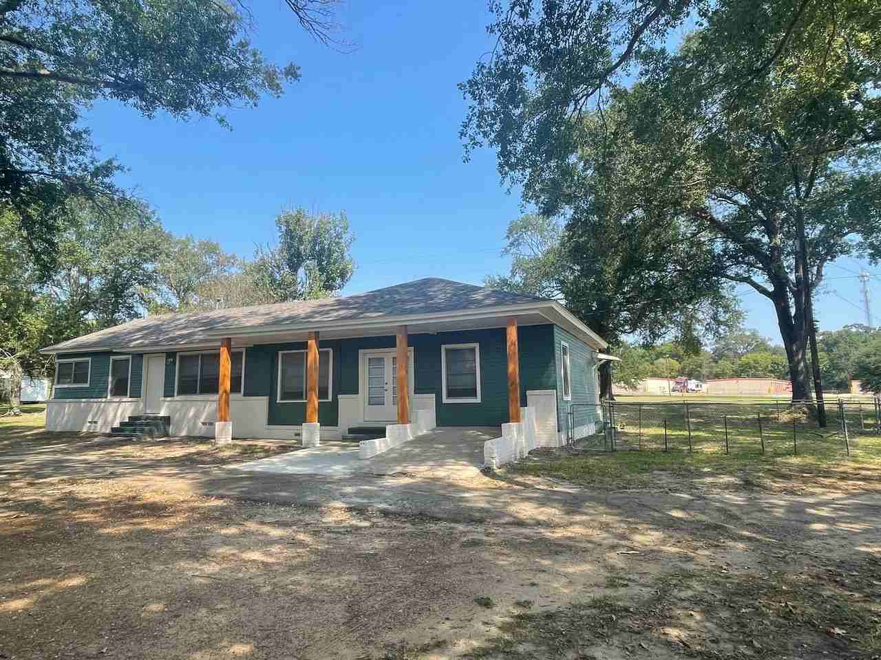 207 Se Stallings Dr - Photo 3 of 26