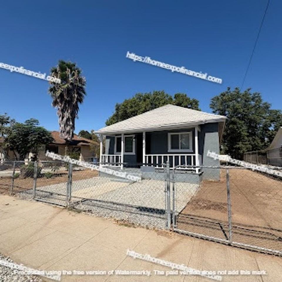 2143 12th St - Photo 2 of 23
