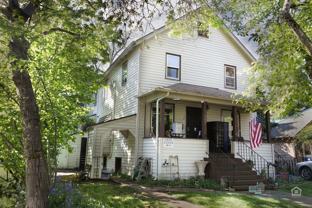 Quaint neighborhood and parking! - Photo 1 of 1