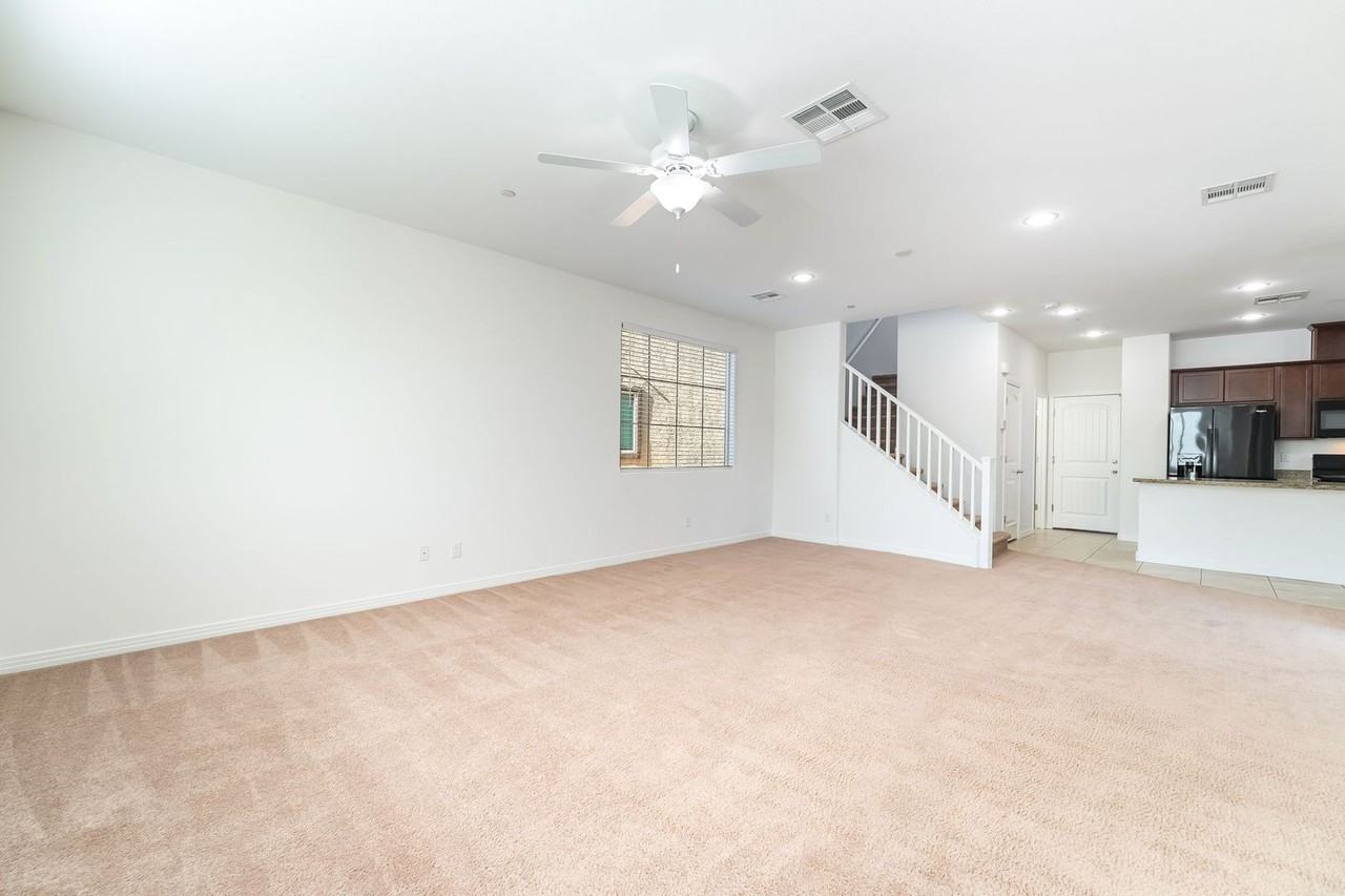 2646 Marvel Astoria St - Photo 3 of 21