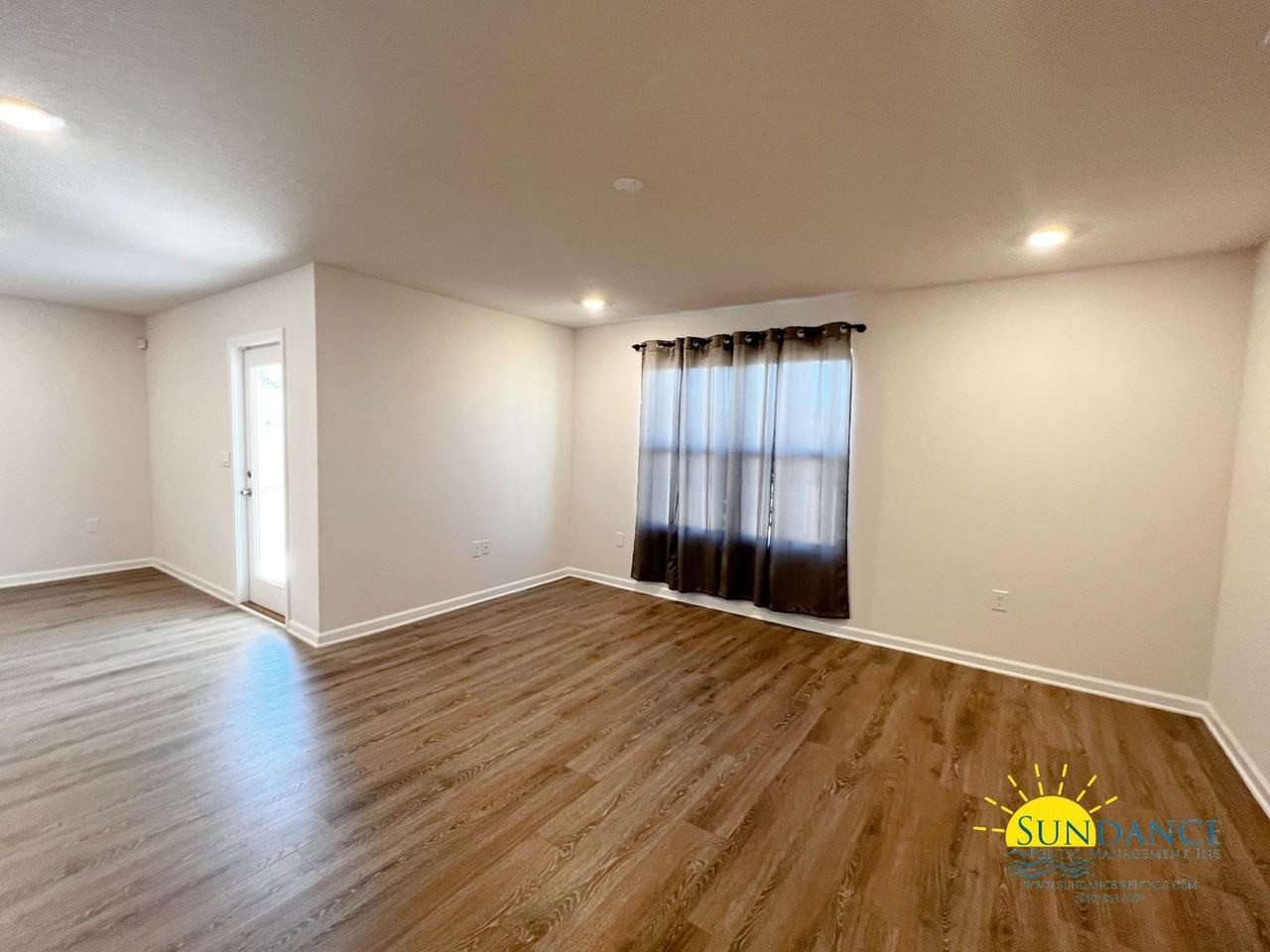 3556 Sugar Maple Ln - Photo 3 of 16