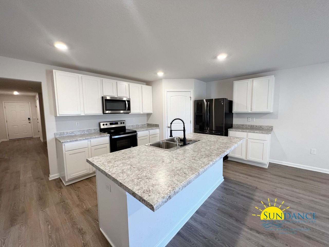 3556 Sugar Maple Ln - Photo 4 of 15