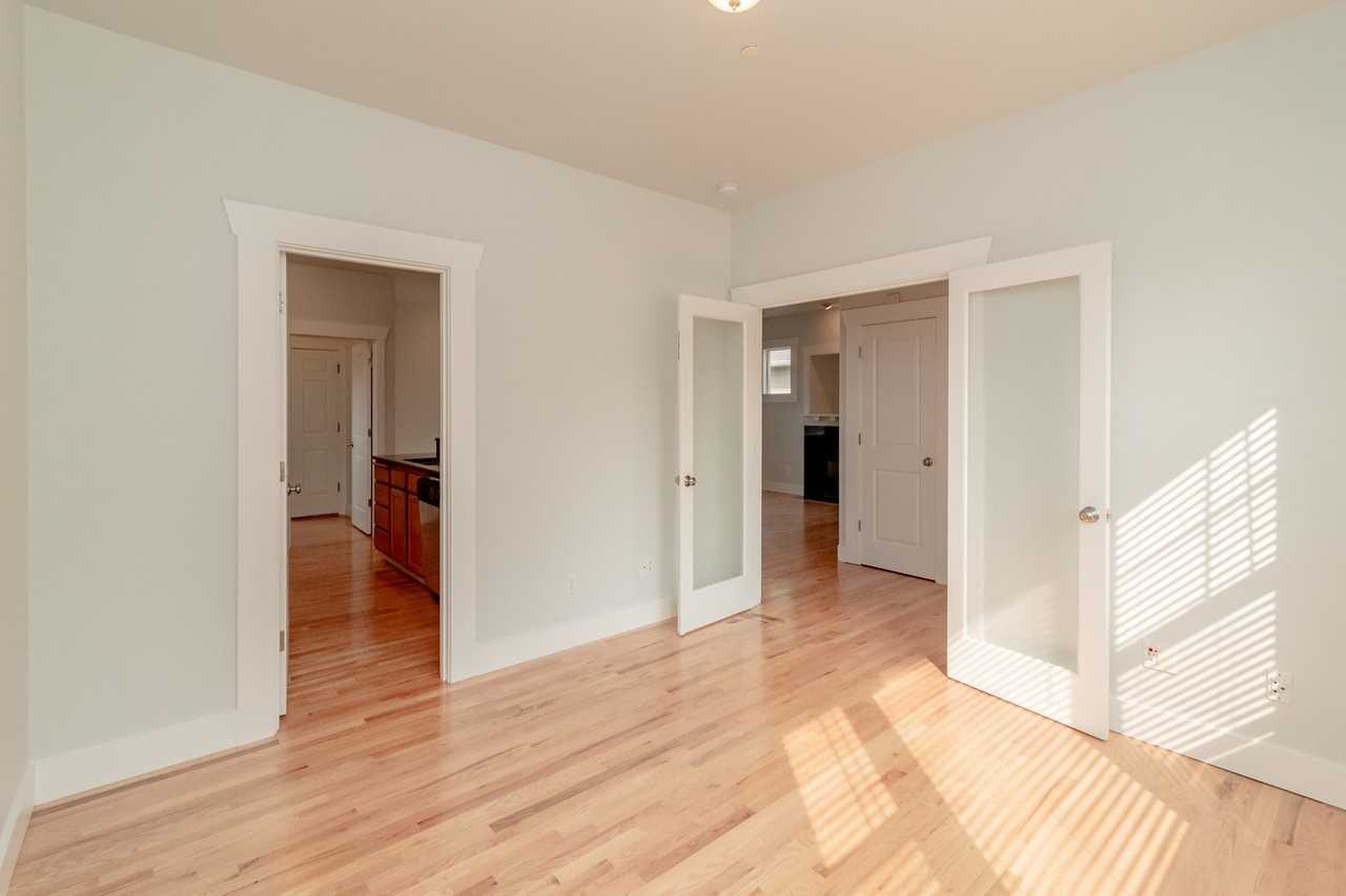 2073 Palisade Blvd - Photo 6 of 29