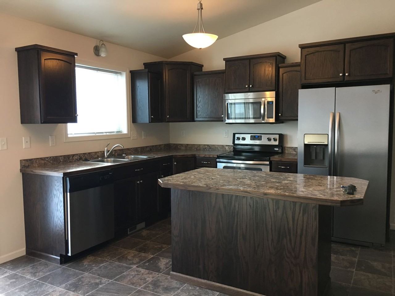 923 30th Ave W - Photo 2 of 14