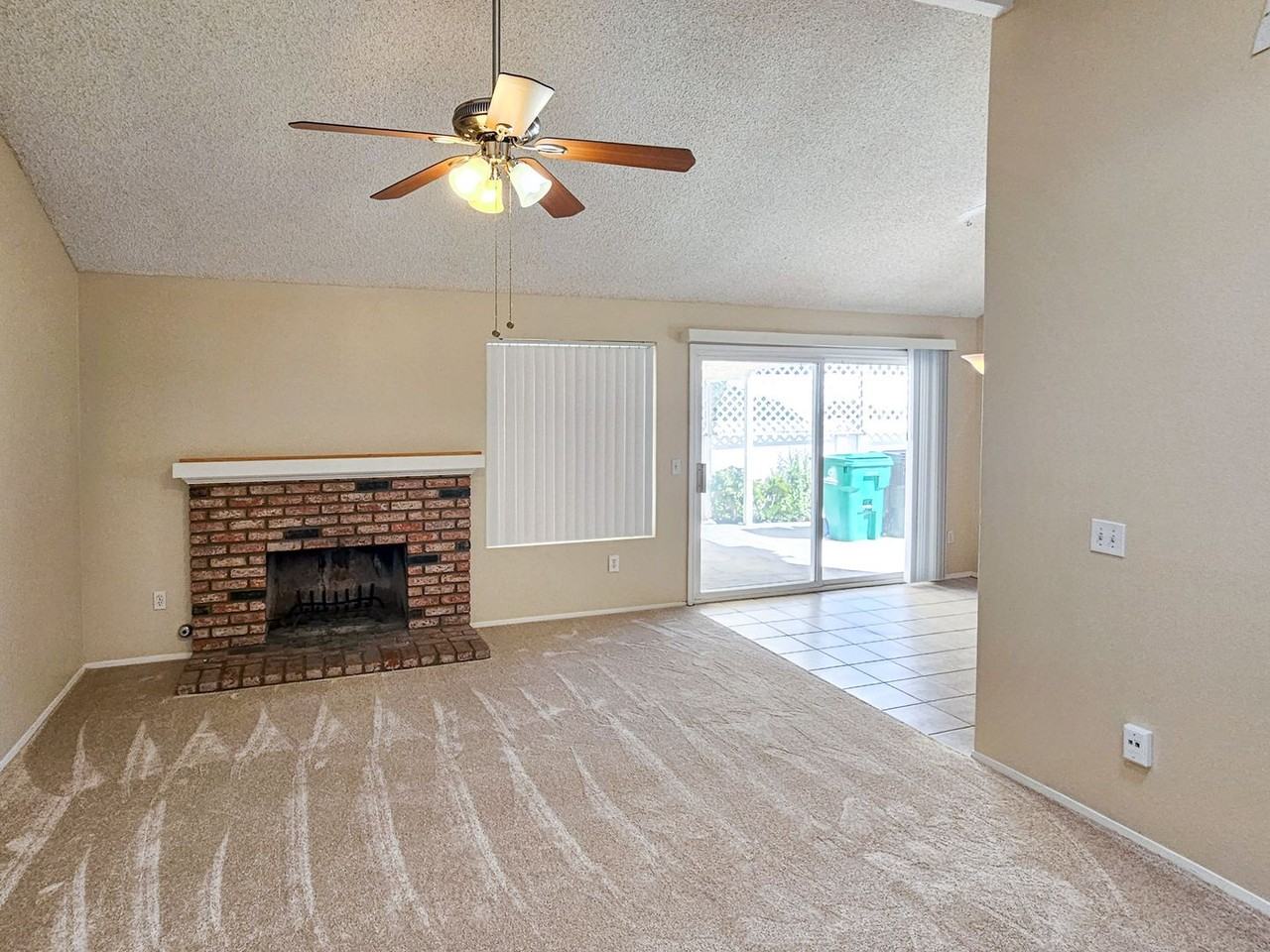 7093 Deerhurst Court - Photo 4 of 23