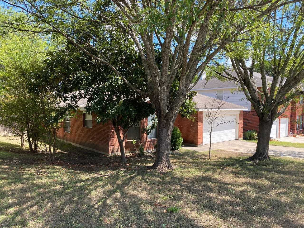 13106 Forum Rd - Photo 3 of 12