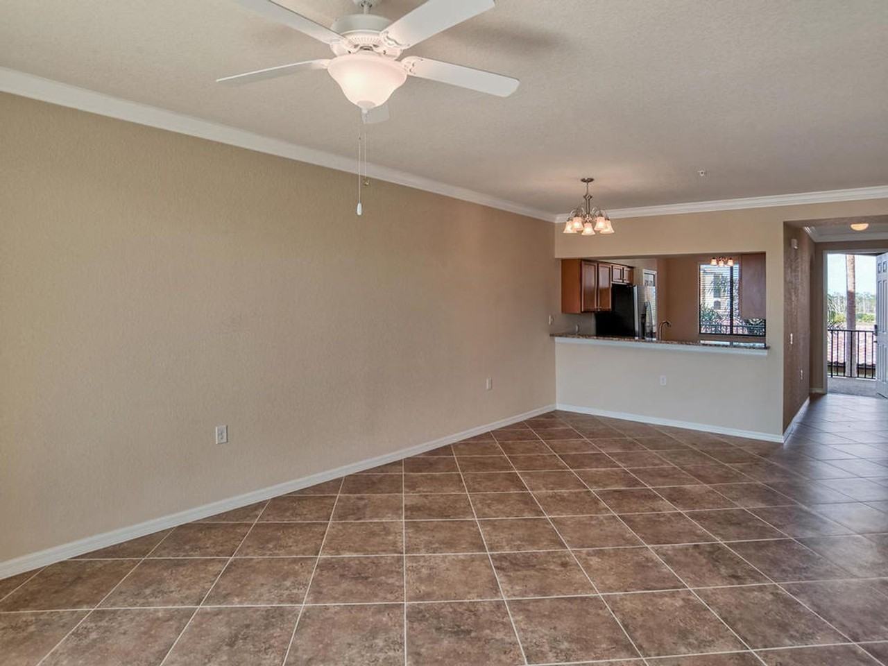 9731 Acqua Ct #514 - Photo 2 of 22