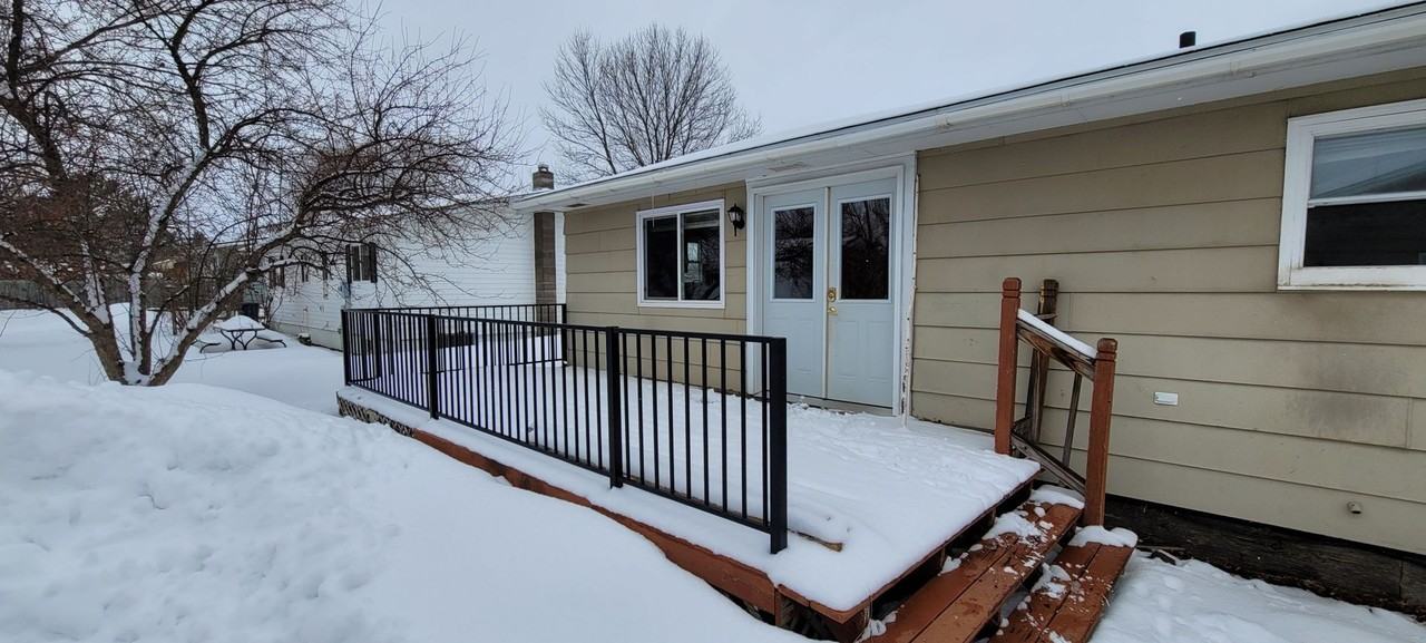 1022 6th Street Southeast - Photo 3 of 14