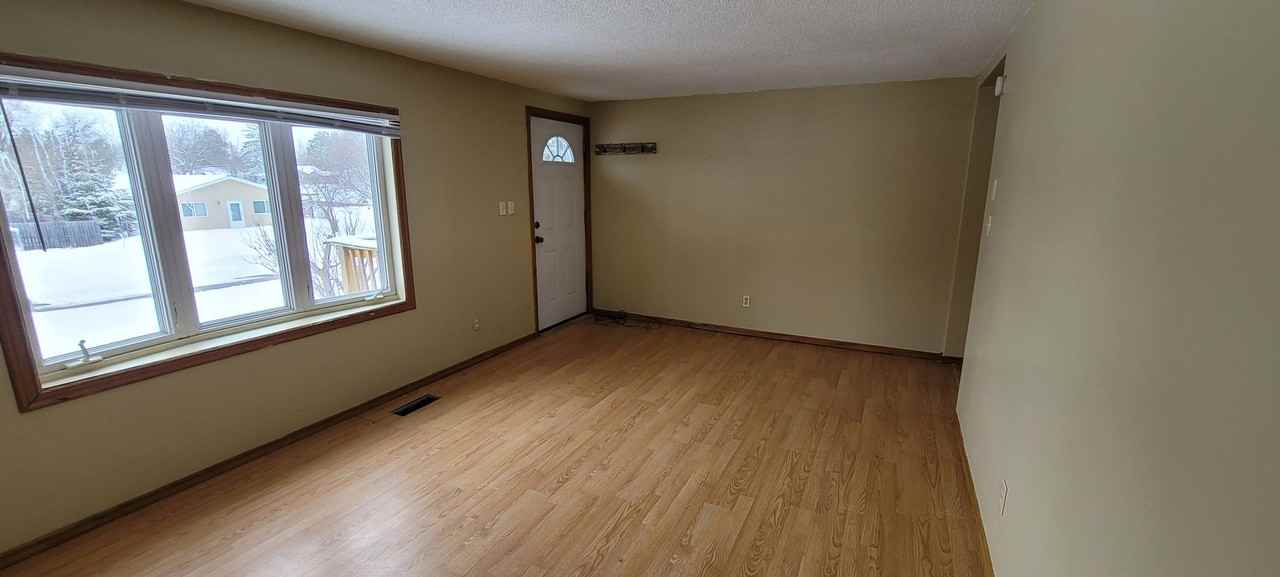 1022 6th Street Southeast - Photo 6 of 14