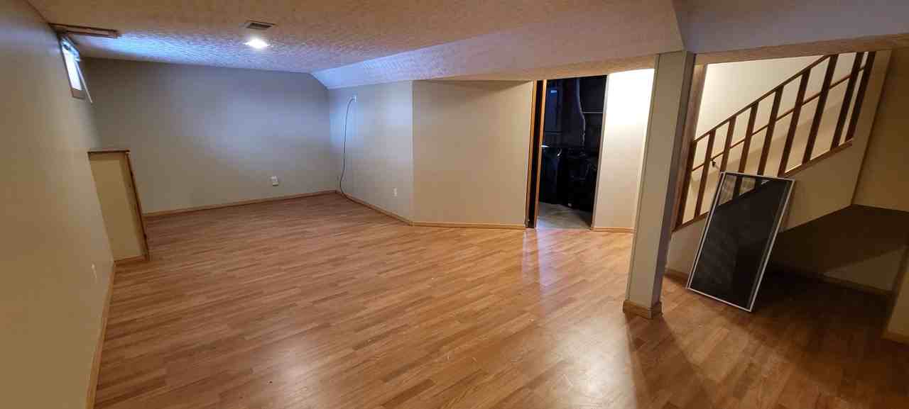 1022 6th Street Southeast - Photo 7 of 14