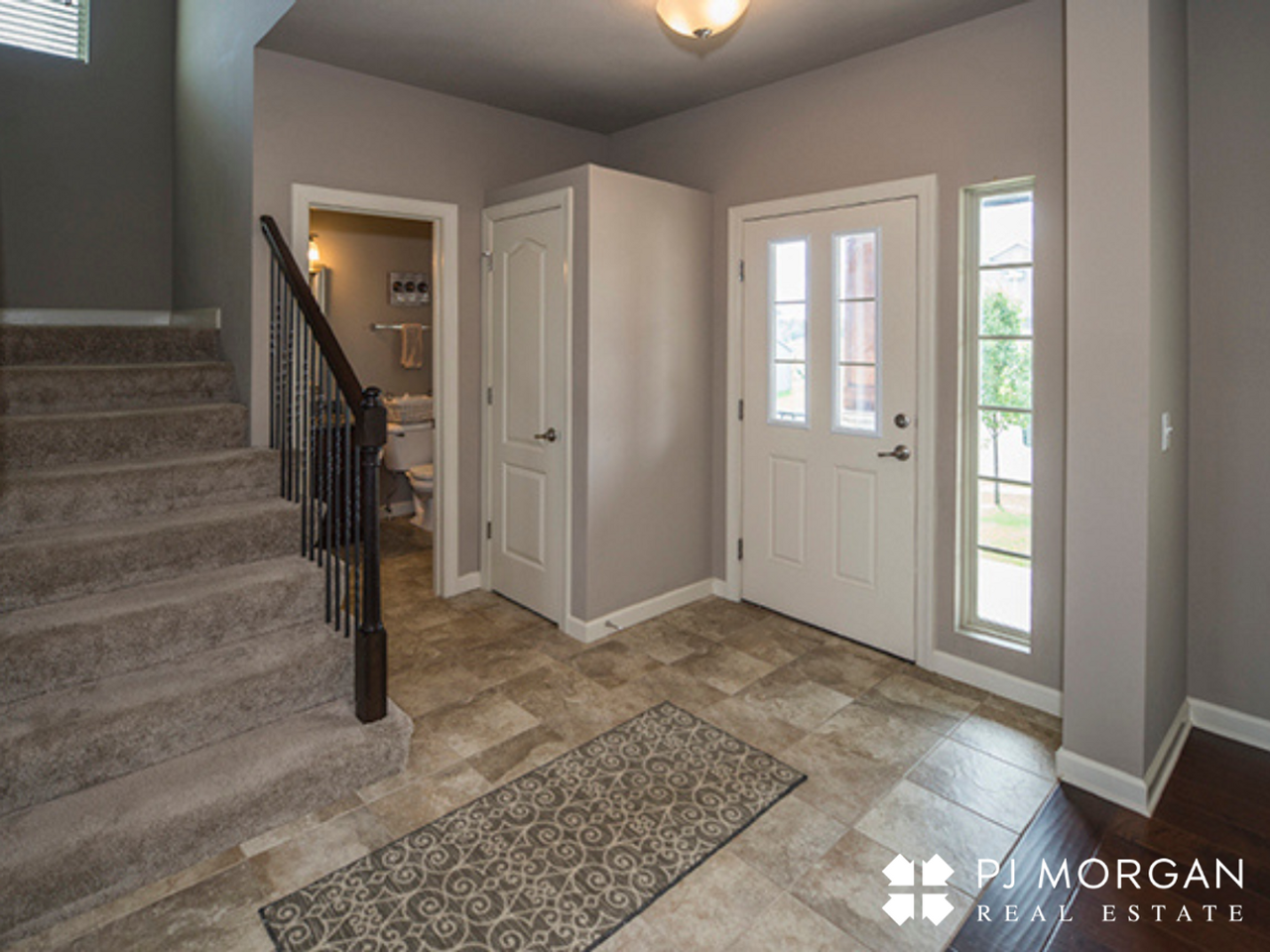 17214 Meredith Ave - Photo 2 of 20