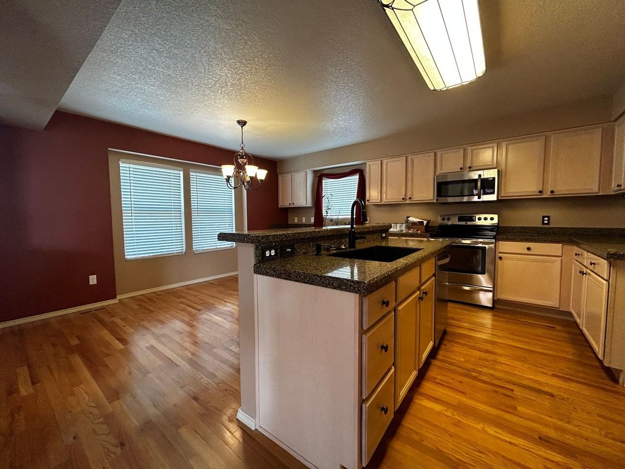 7822 Tango Ln - Photo 4 of 19