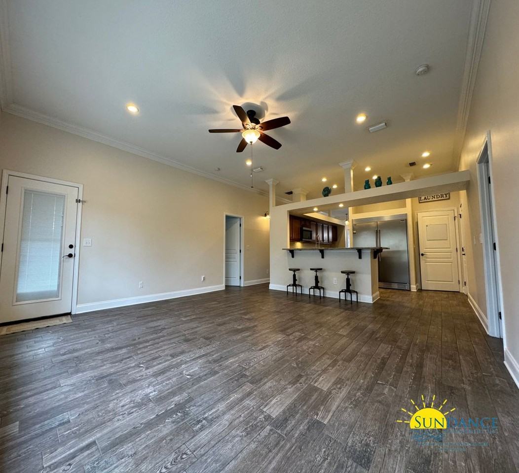 306 Ohio Pl Ne - Photo 4 of 39