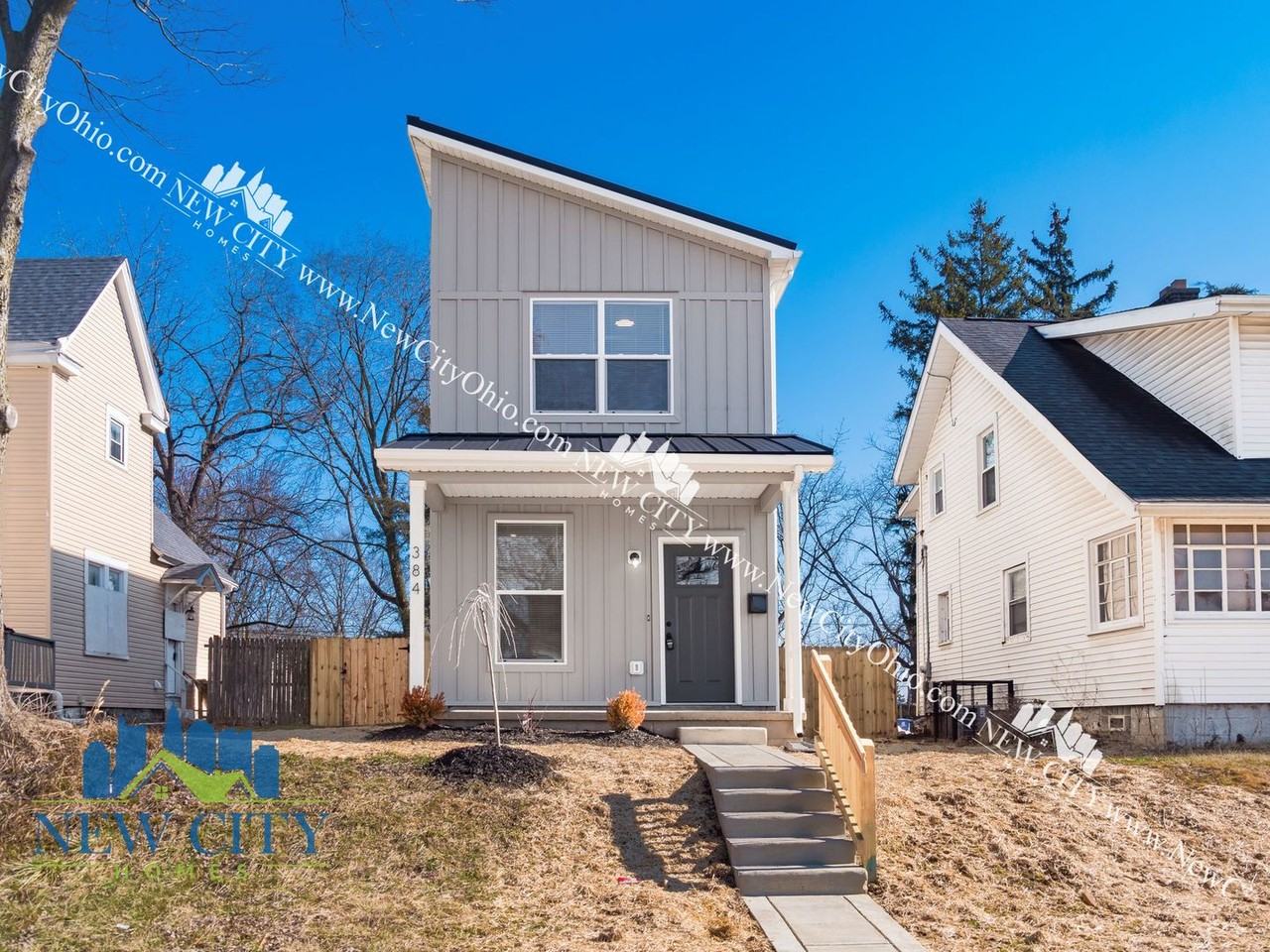 384 Whitethorne Ave - Photo 4 of 37