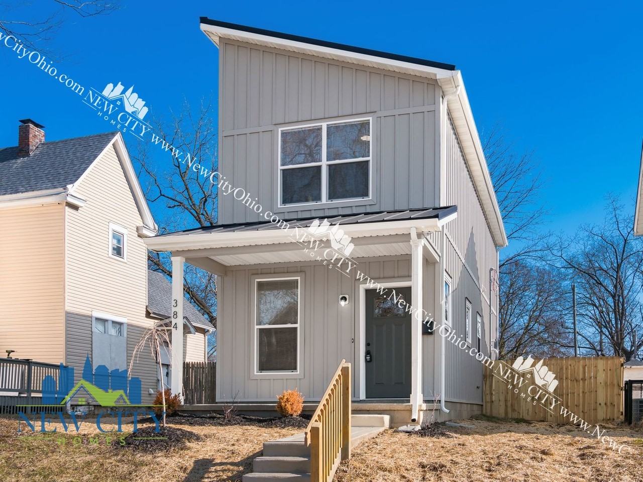 384 Whitethorne Ave - Photo 5 of 37