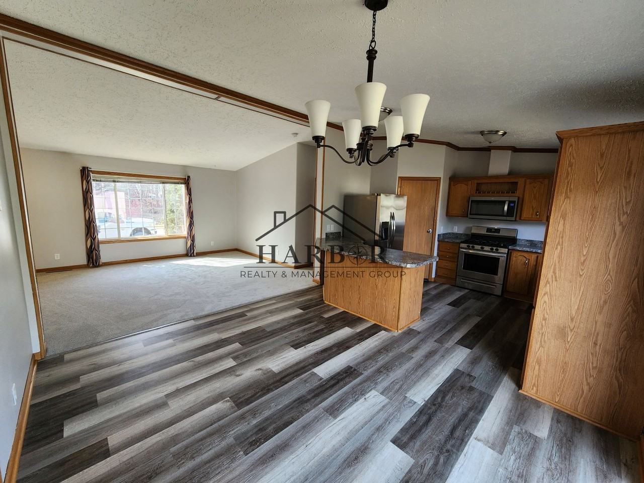 26 Southfork Dr Se - Photo 2 of 28