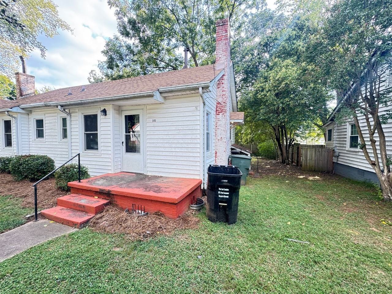 545 Hyde Park Drive Northeast - Photo 3 of 11