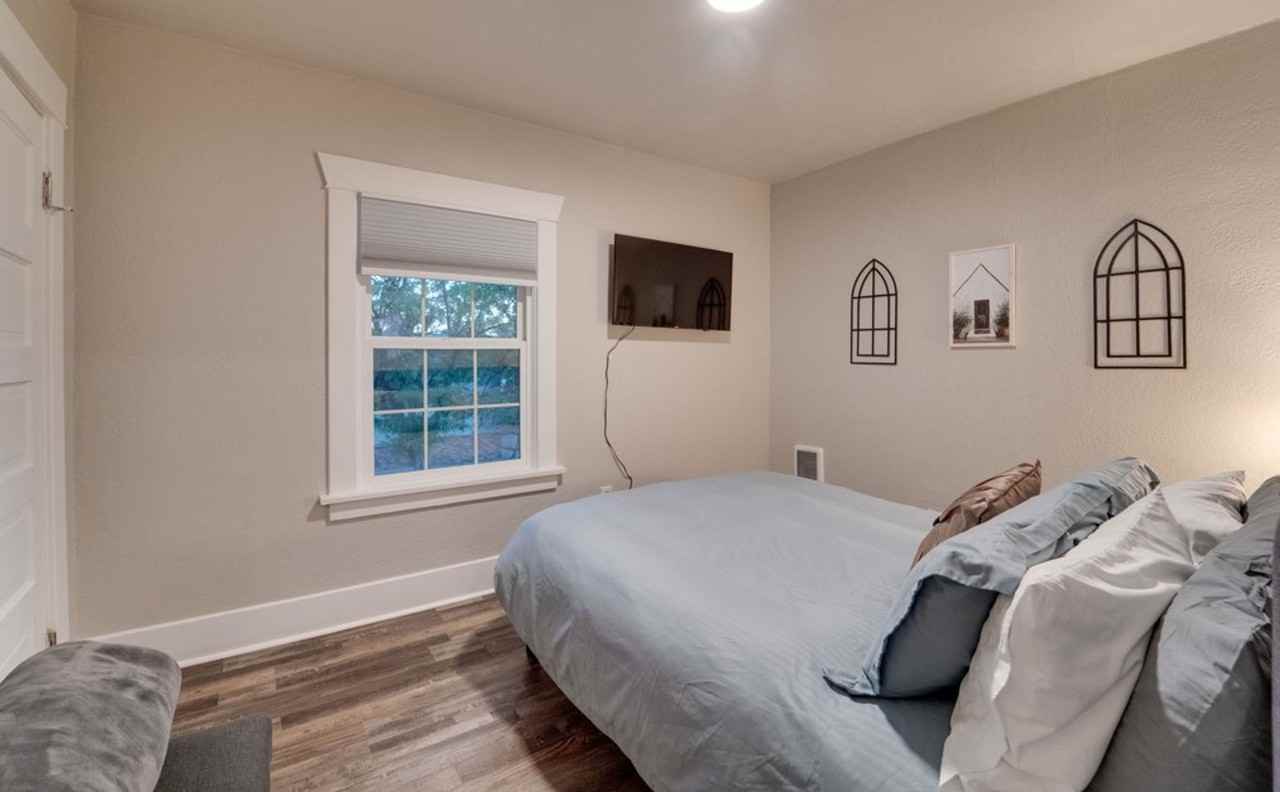 4003 N Post St #4 - Photo 5 of 10