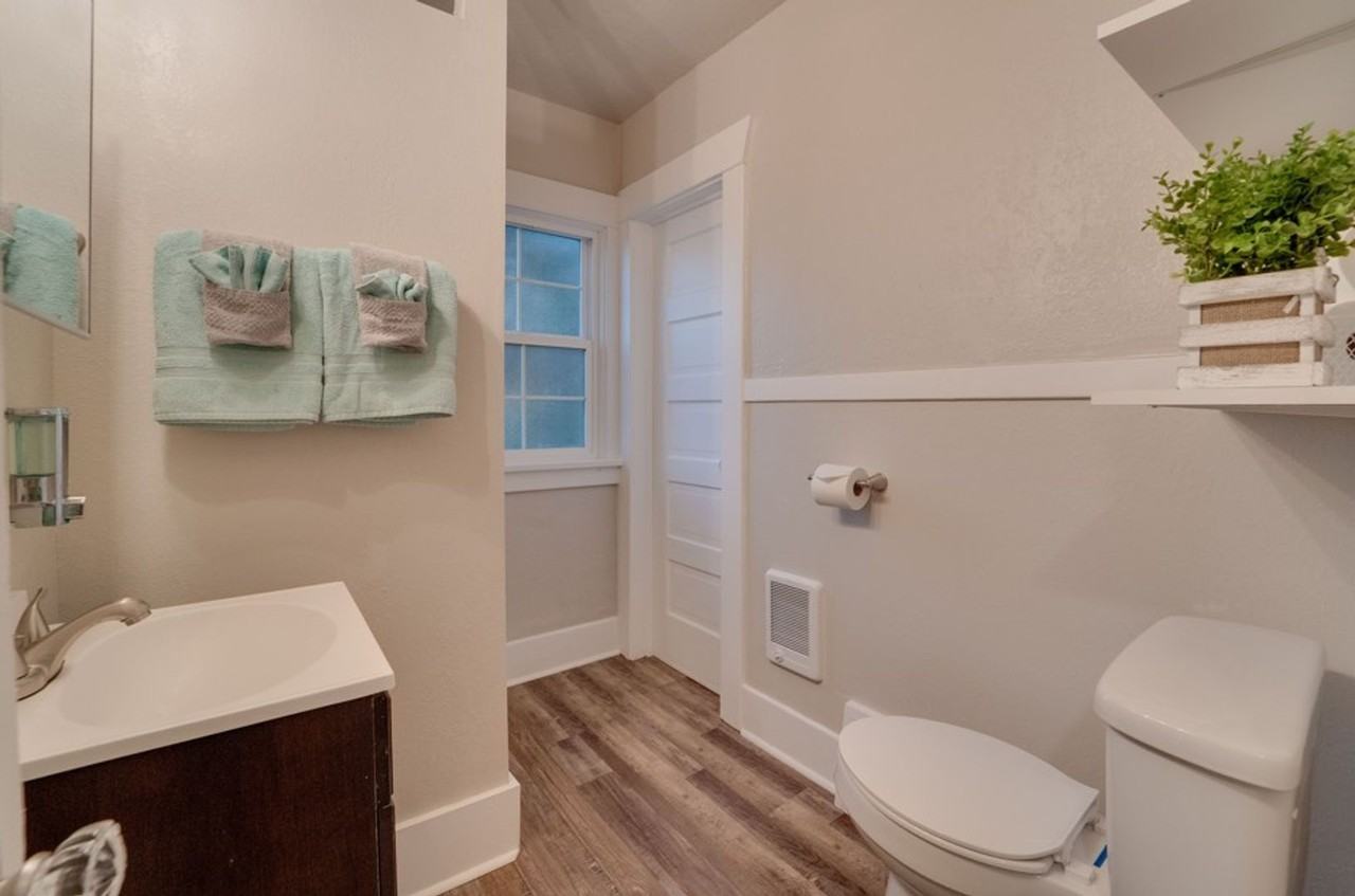 4003 N Post St #4 - Photo 6 of 10