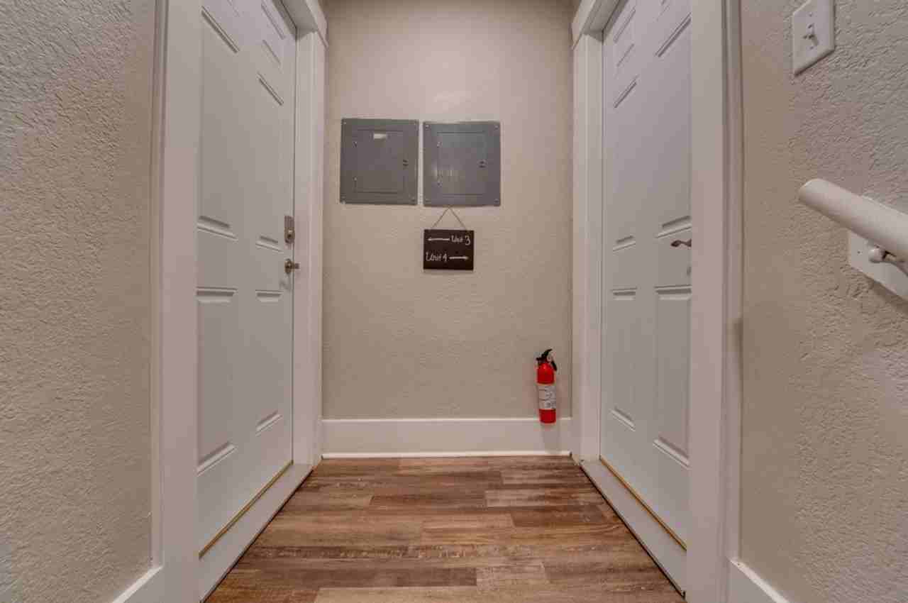 4003 N Post St #4 - Photo 7 of 10