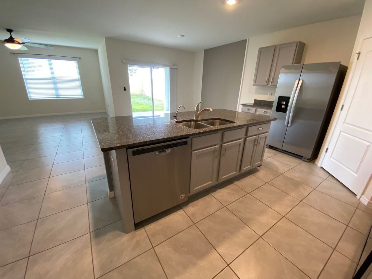 671 Tortugas St - Photo 5 of 23