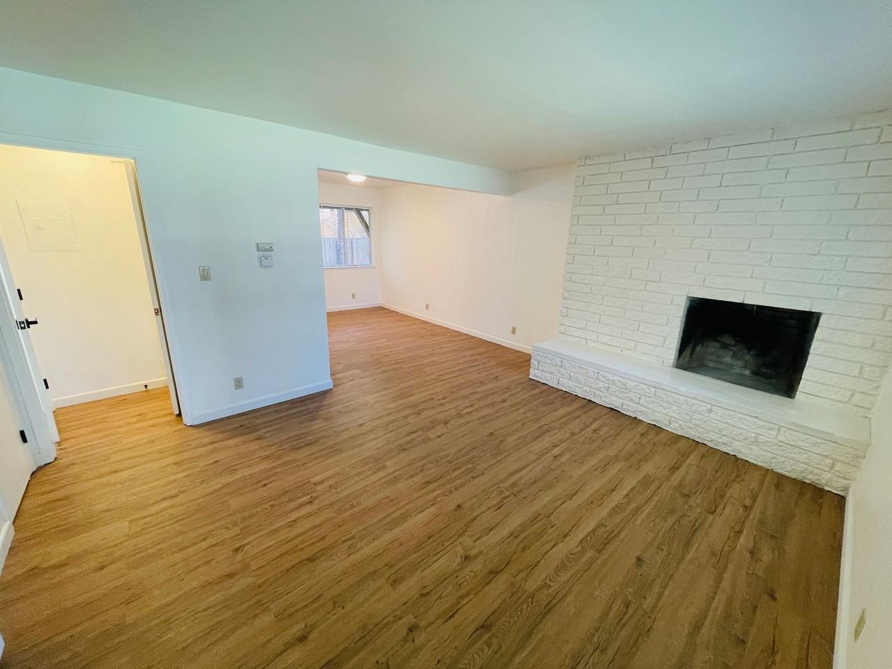 3356 Treehaven Dr #3 - Photo 3 of 22