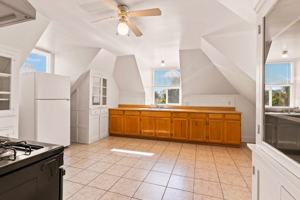 featured image of 3028 Capp St #02
