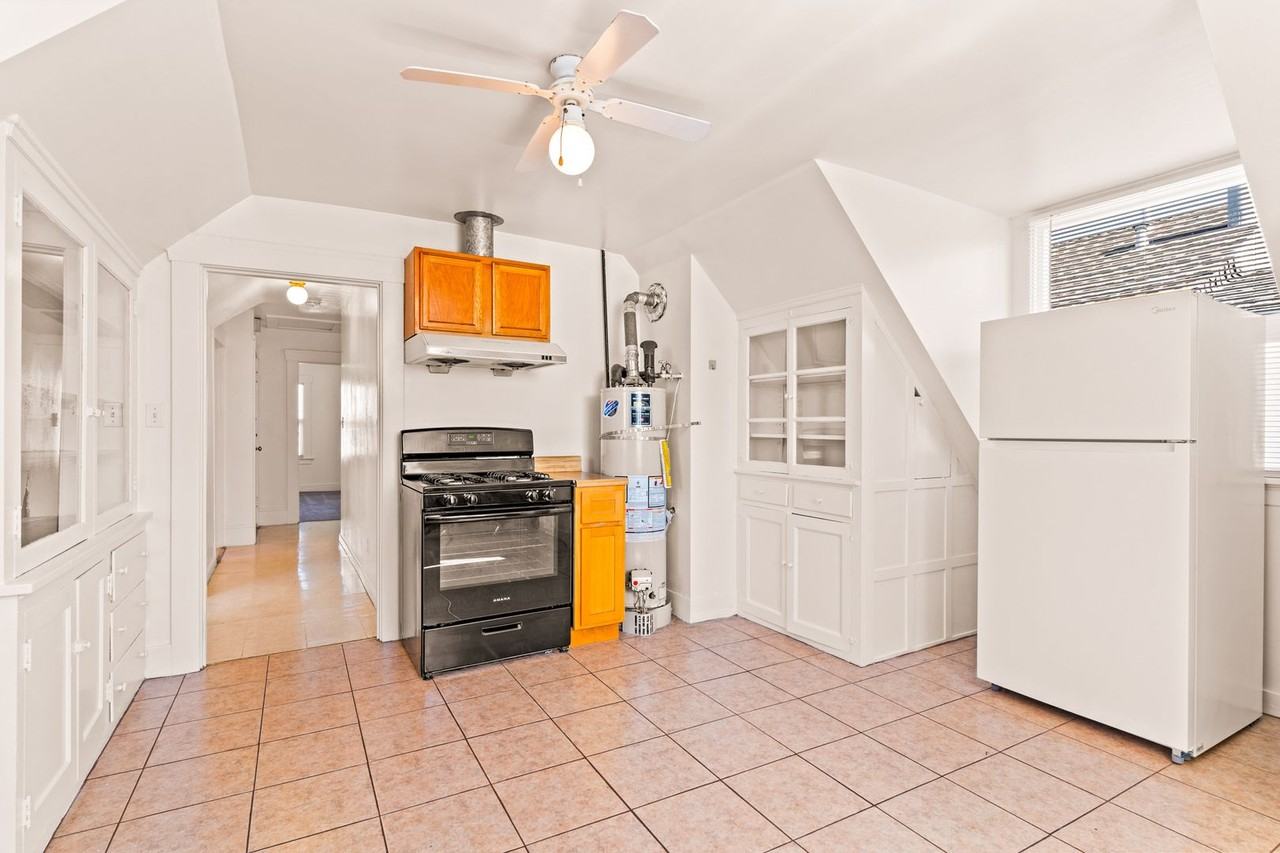 3028 Capp St #02 - Photo 5 of 18