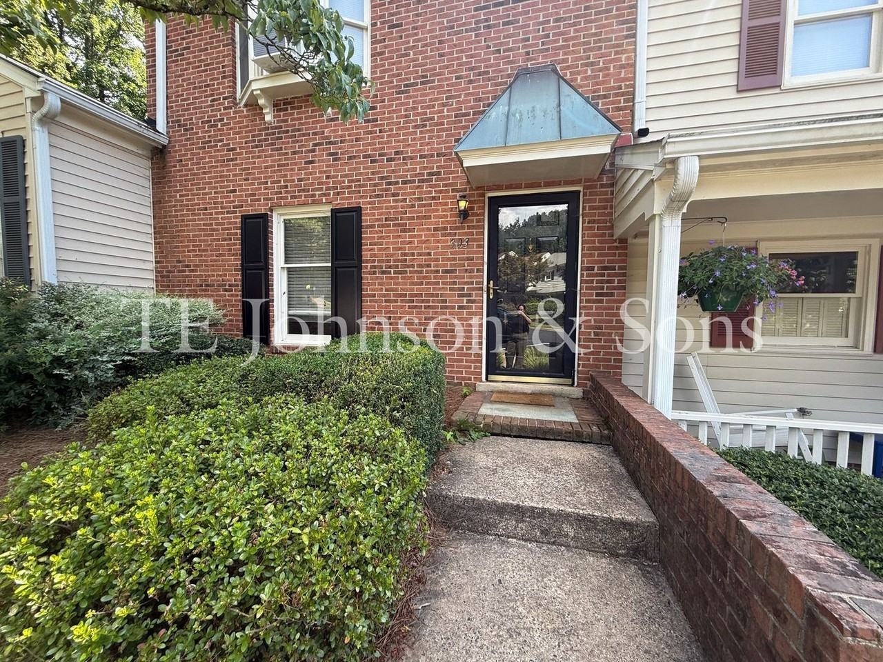 303 Oak Arbor Lane - Photo 2 of 23