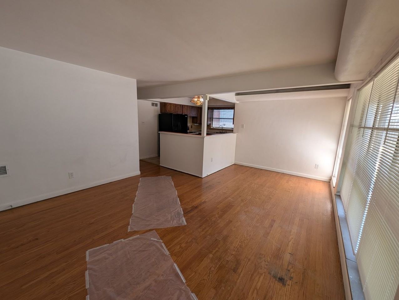 6635 Kenwood Dr - Photo 4 of 16