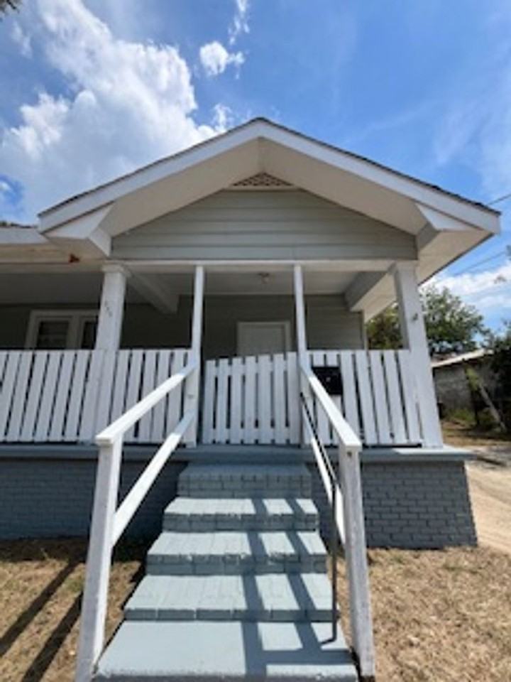 304 Nixon St - Photo 4 of 16