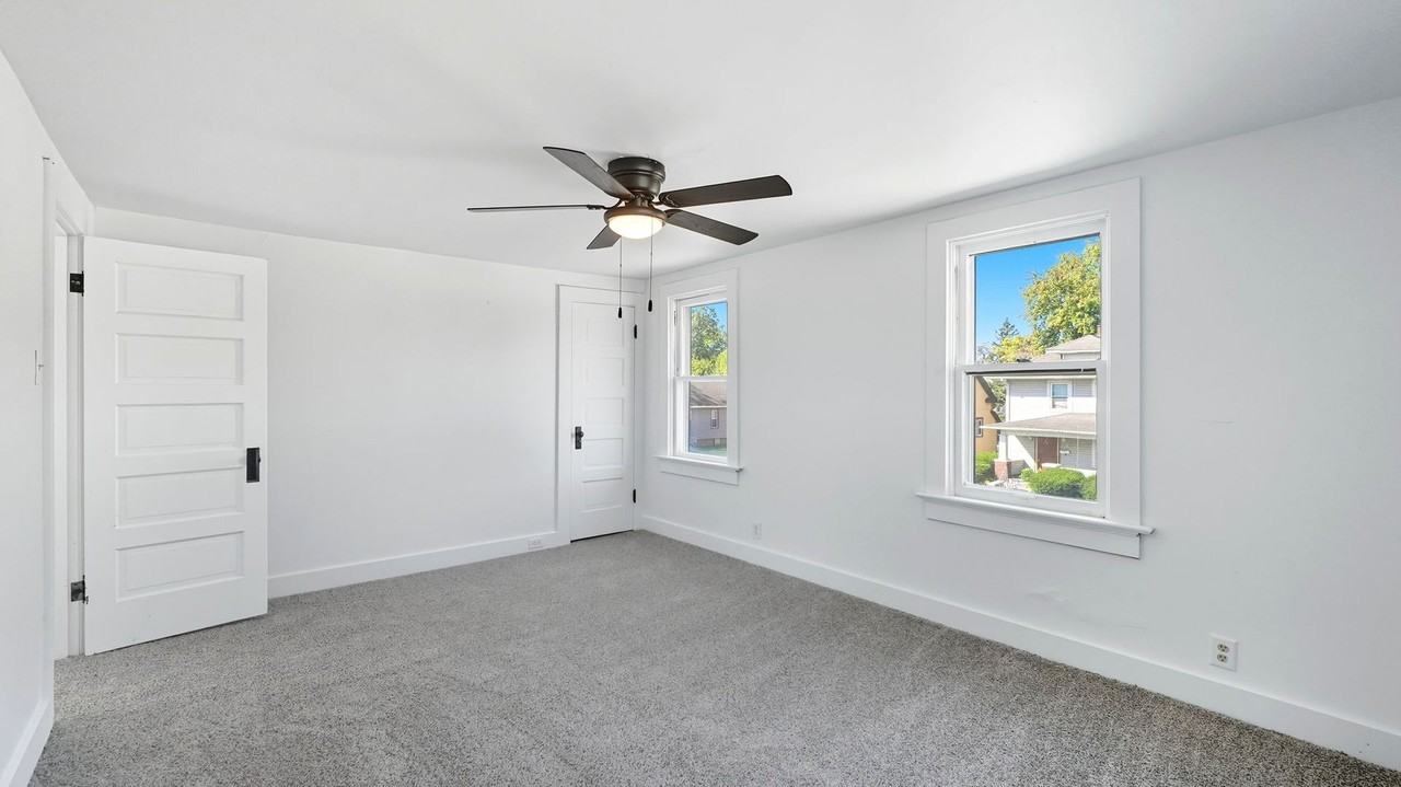 3001 Holton Ave - Photo 6 of 24