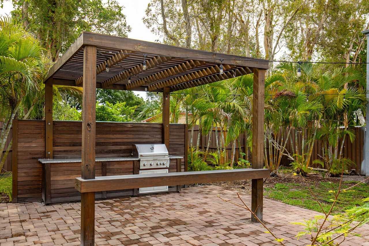 Oasis at Ballast Point - Photo 4 of 29