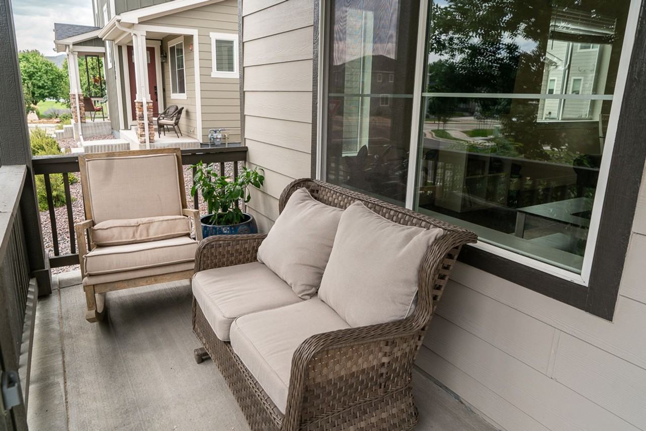 1168 Bon Homme Richard Dr - Photo 2 of 32