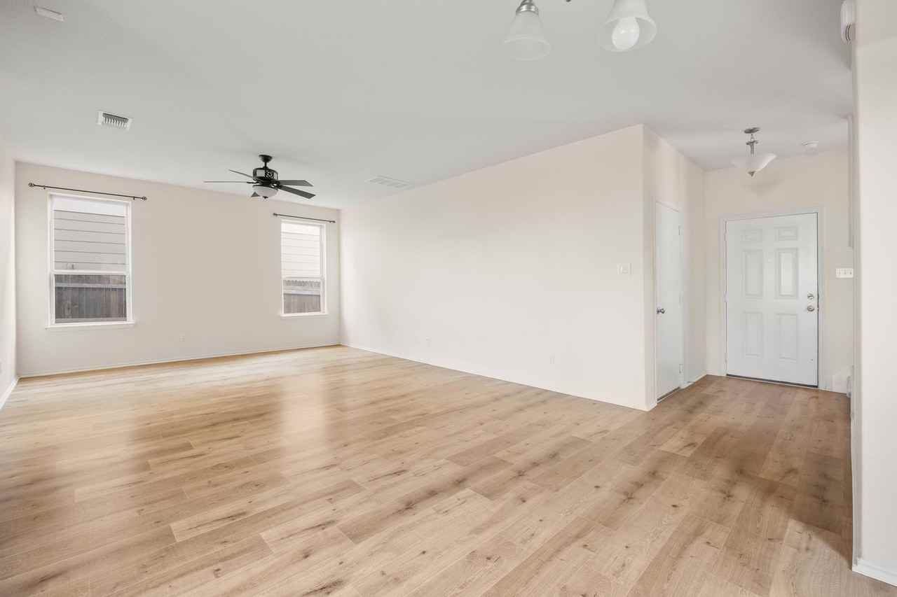 280 La Dera Dr - Photo 2 of 16