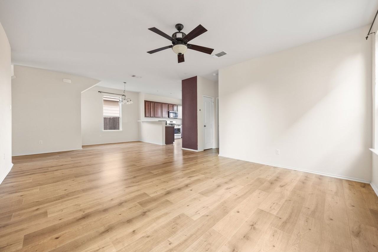 280 La Dera Dr - Photo 3 of 16