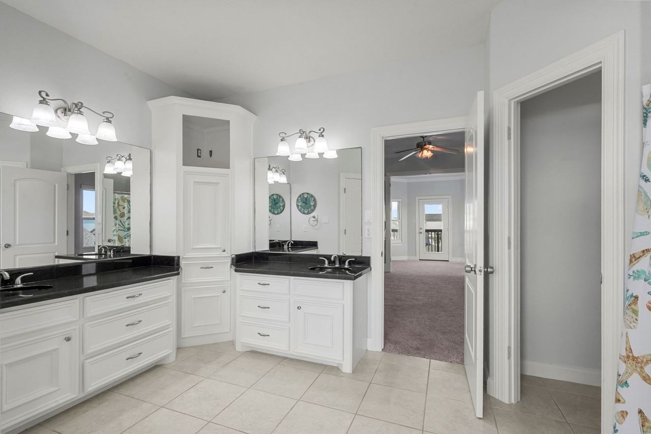 138 Isles End Rd - Photo 6 of 39